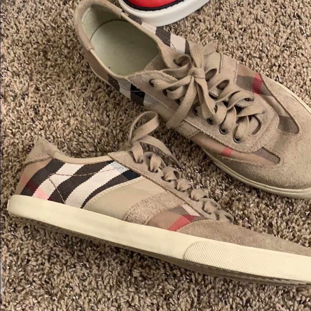 Burberry sneakers